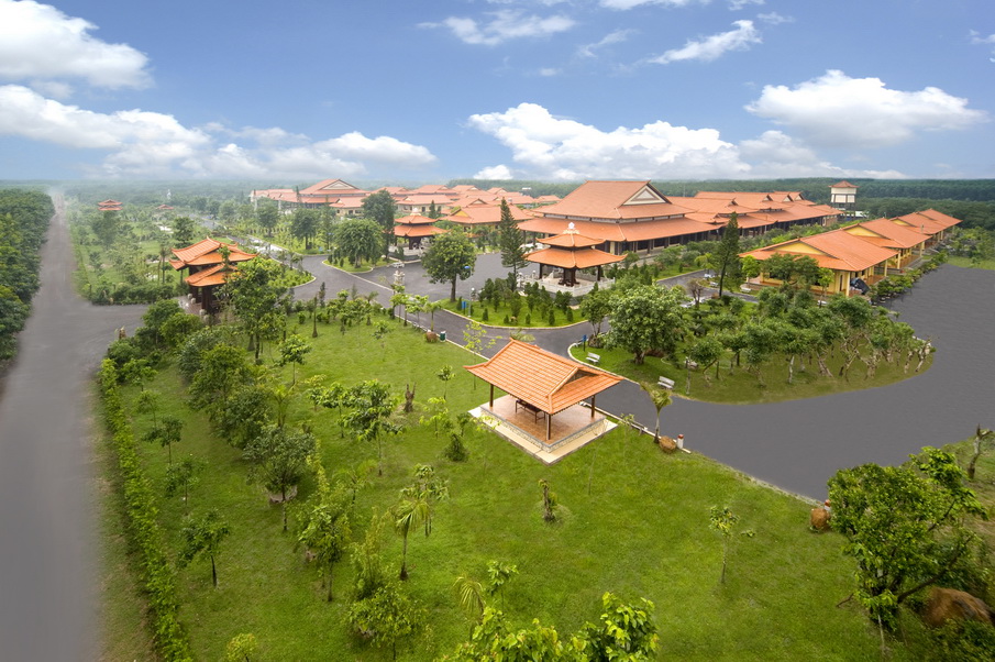 Chánh điện Thiền viện Trúc Lâm Trí Đức