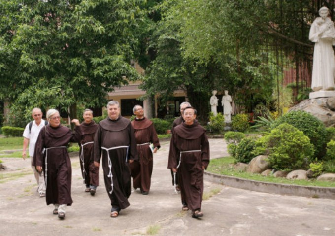 Tu sĩ Phan Sinh tại Thủ Đức