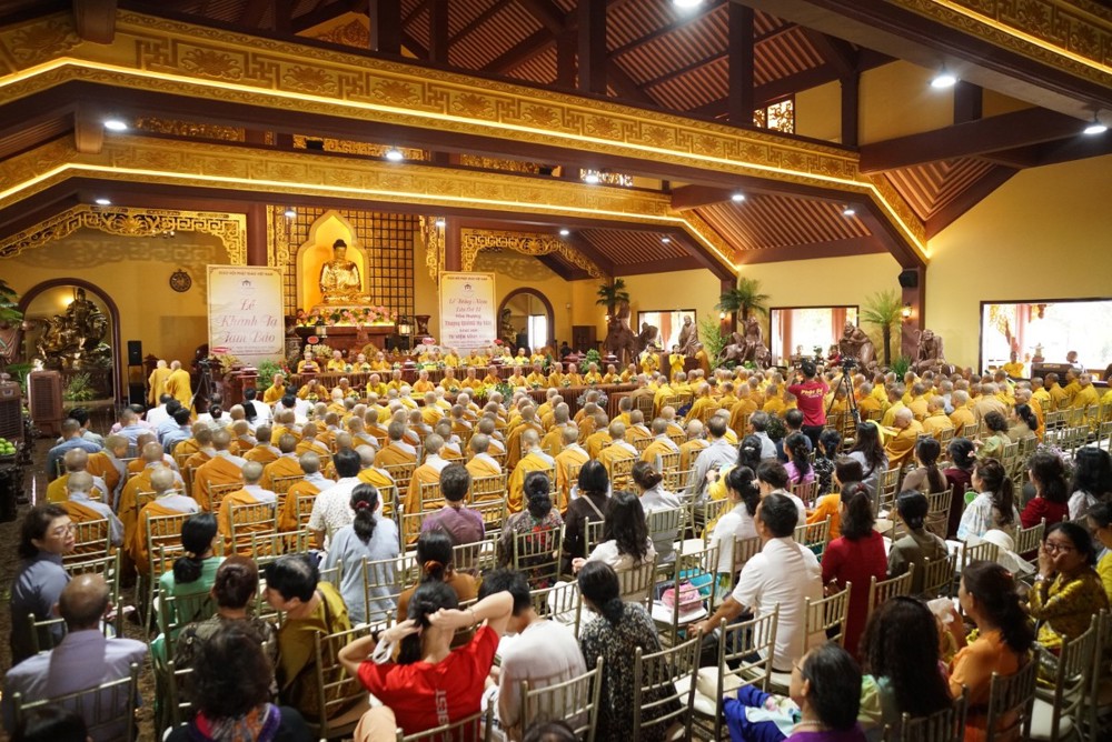 Hoạt động cộng đồng ở tu viện Vĩnh Đức