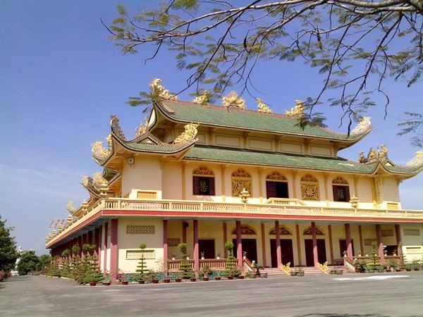 Chánh điện Tu Viện Phước Hải nhìn từ ngoài