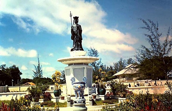 Tượng Phật tại Quan Âm Tu Viện Biên Hòa