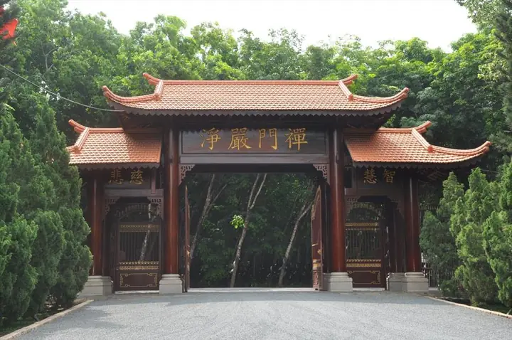 Không gian yên tĩnh tại Thiền viện Trúc Lâm Trí Đức