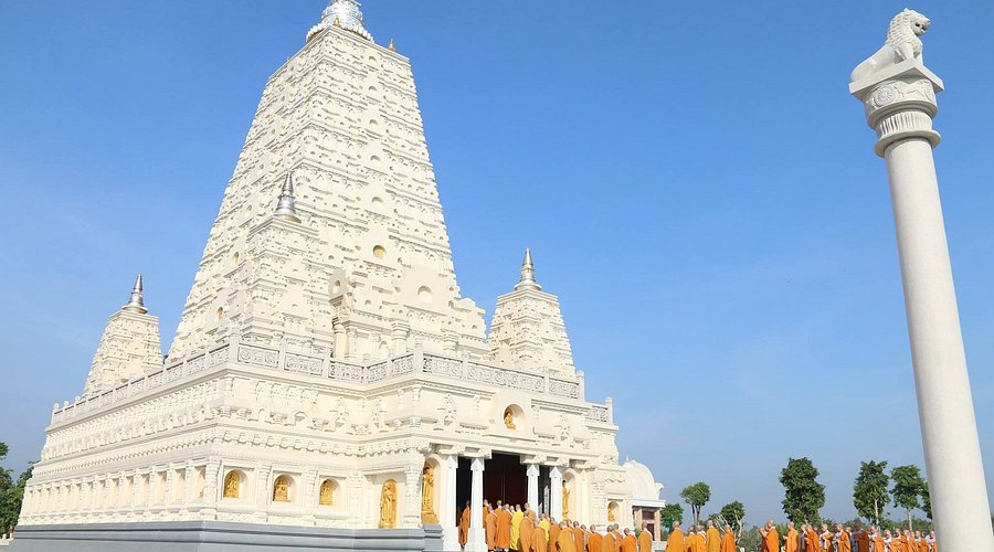 Khuôn viên Thiền viện Trúc Lâm Chánh Giác